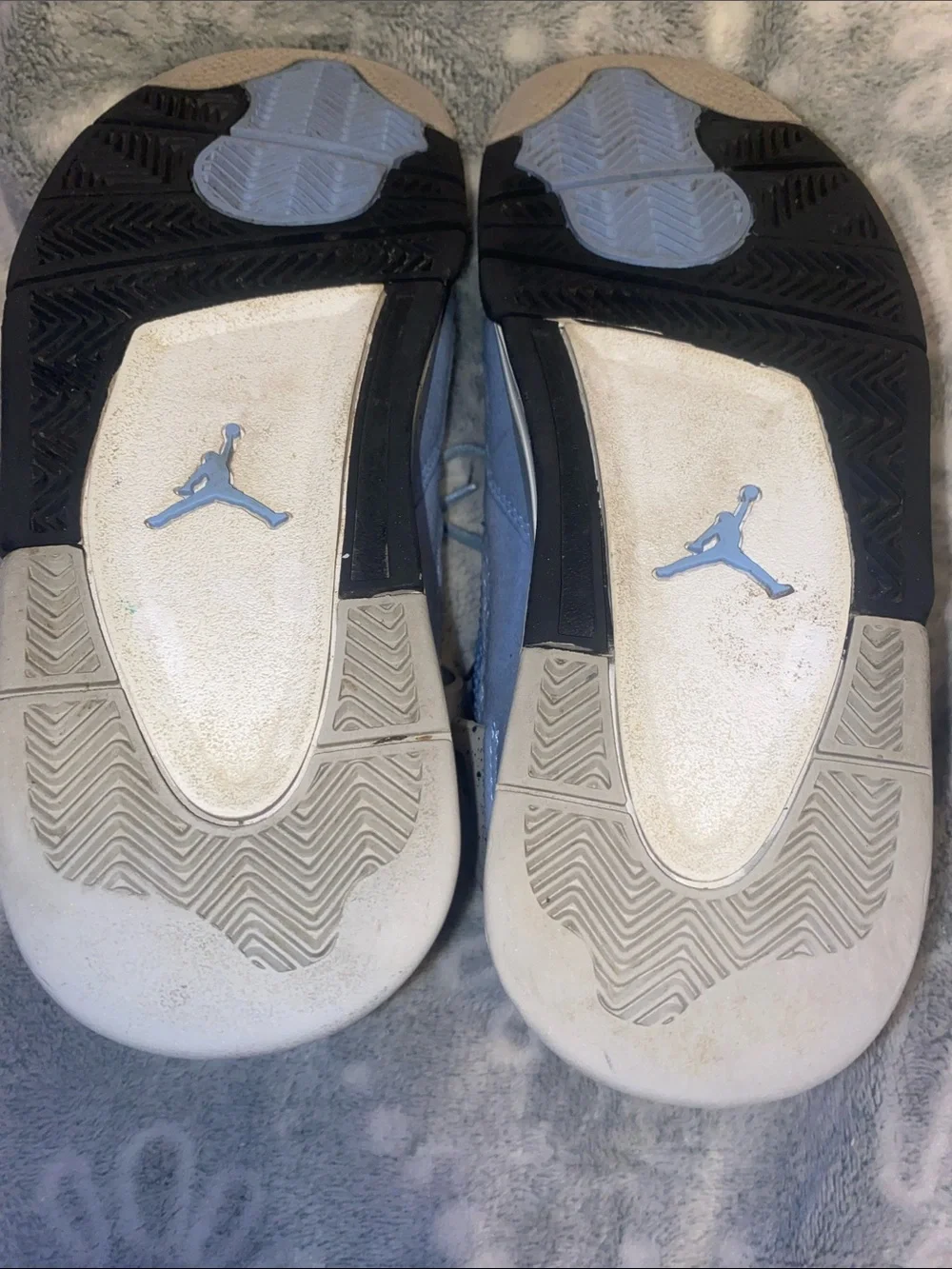 Jordan Men's Athletic Sneakers in Light Blue and Black